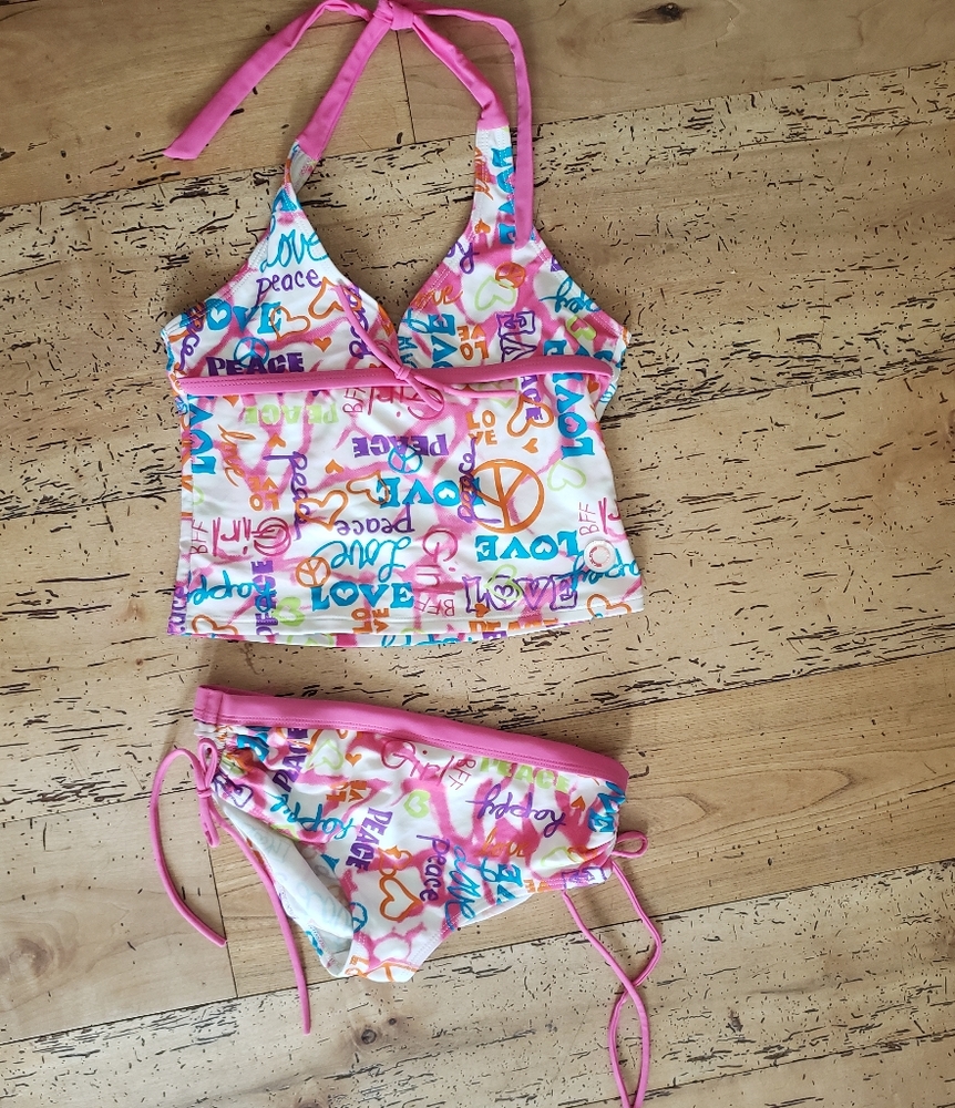LuvGear Sz S (4/5) Swimsuit